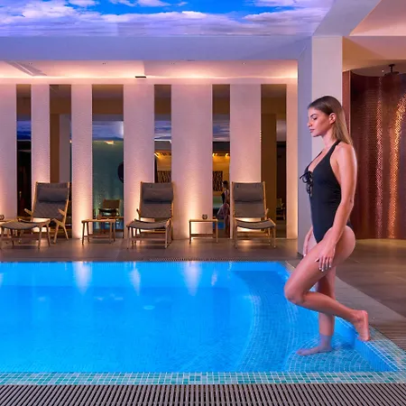 Time Boutique 4*
